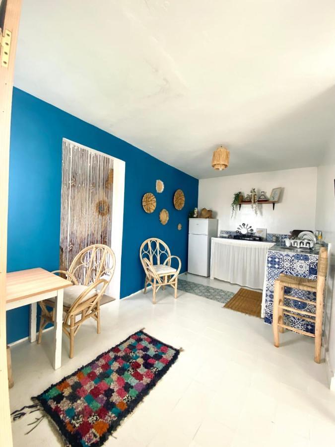 Appartement A Ksar Sghir En Face Du Terminal Passagers De Ferry Port Tanger Med Екстериор снимка