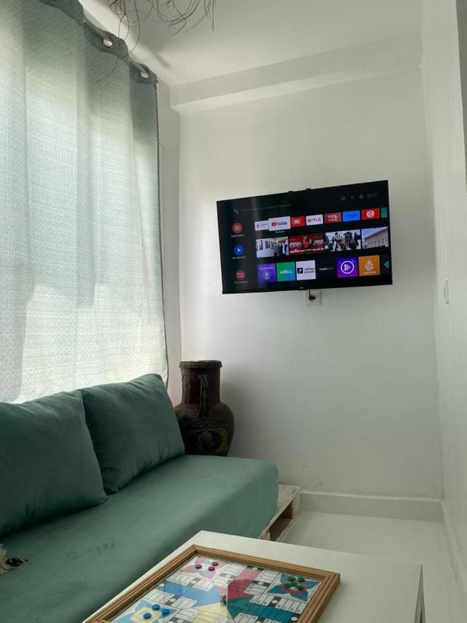 Appartement A Ksar Sghir En Face Du Terminal Passagers De Ferry Port Tanger Med Екстериор снимка